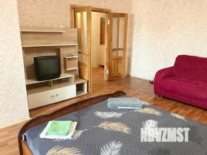 1-к квартира, посуточно, 42м2, 1/1 этаж