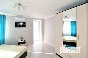 Студия квартира, посуточно, 48м2, 13/16 этаж