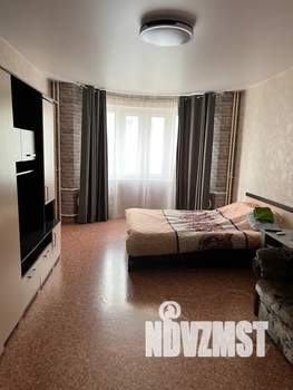 1-к квартира, посуточно, 40м2, 6/10 этаж