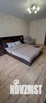 1-к квартира, посуточно, 40м2, 7/18 этаж