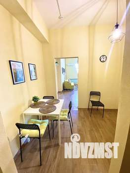 Студия квартира, посуточно, 45м2, 2/5 этаж