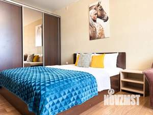 1-к квартира, посуточно, 43м2, 1/1 этаж