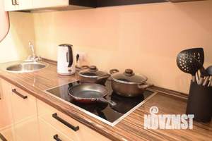 2-к квартира, посуточно, 64м2, 1/1 этаж