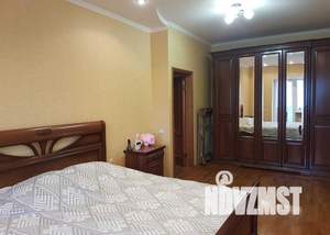 3-к квартира, на длительный срок, 130м2, 4/6 этаж