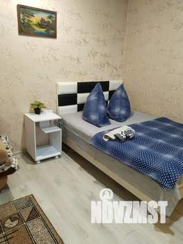 1-к квартира, посуточно, 35м2, 4/4 этаж