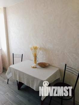 1-к квартира, посуточно, 37м2, 13/25 этаж