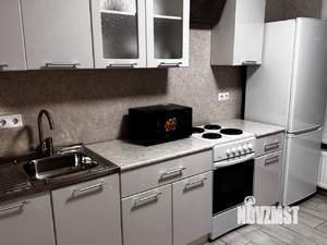 1-к квартира, посуточно, 38м2, 7/13 этаж