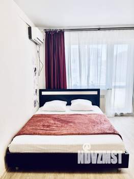 1-к квартира, посуточно, 37м2, 1/1 этаж