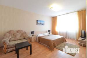 1-к квартира, посуточно, 40м2, 7/10 этаж