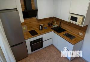 1-к квартира, посуточно, 35м2, 13/16 этаж