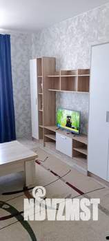 1-к квартира, посуточно, 42м2, 4/18 этаж