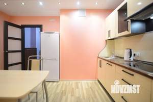 2-к квартира, посуточно, 64м2, 1/1 этаж