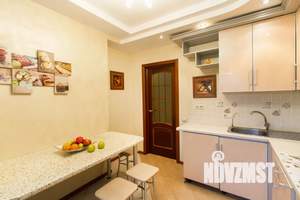 2-к квартира, посуточно, 70м2, 4/17 этаж