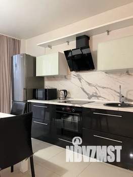 Студия квартира, посуточно, 53м2, 10/17 этаж