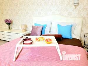 1-к квартира, посуточно, 50м2, 1/1 этаж