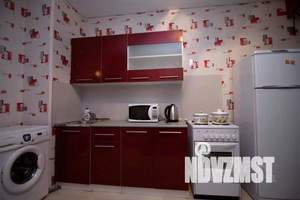 1-к квартира, посуточно, 42м2, 2/15 этаж