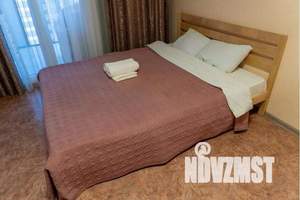 1-к квартира, посуточно, 35м2, 13/16 этаж