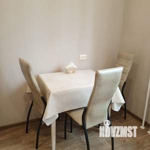 1-к квартира, посуточно, 38м2, 8/9 этаж