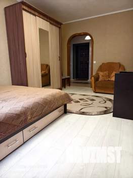 1-к квартира, посуточно, 37м2, 1/9 этаж