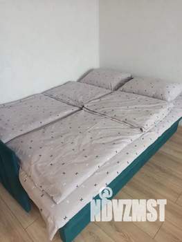 1-к квартира, посуточно, 38м2, 4/18 этаж