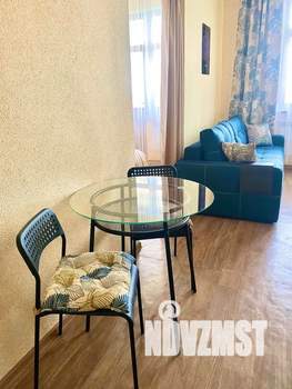 1-к квартира, посуточно, 44м2, 3/6 этаж