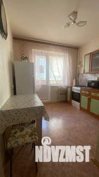 1-к квартира, посуточно, 36м2, 2/10 этаж