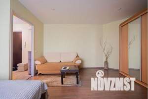 1-к квартира, посуточно, 40м2, 11/17 этаж