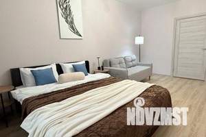 1-к квартира, посуточно, 40м2, 13/20 этаж