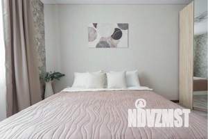 1-к квартира, посуточно, 40м2, 5/25 этаж