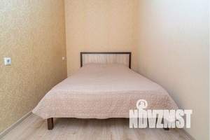 1-к квартира, посуточно, 40м2, 2/17 этаж