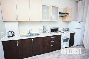 1-к квартира, посуточно, 42м2, 1/1 этаж