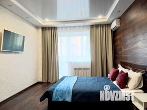 1-к квартира, посуточно, 44м2, 7/18 этаж