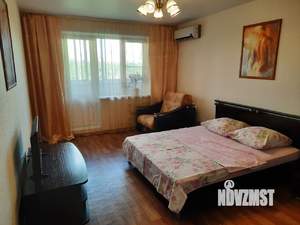 1-к квартира, посуточно, 40м2, 8/10 этаж