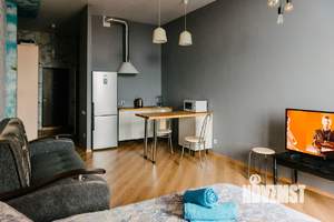 Студия квартира, посуточно, 40м2, 5/10 этаж