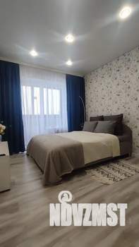 Студия квартира, посуточно, 28м2, 10/18 этаж