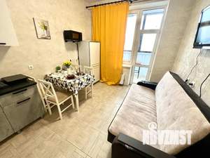 1-к квартира, посуточно, 44м2, 25/25 этаж