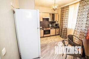 1-к квартира, посуточно, 41м2, 1/10 этаж