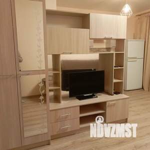 Студия квартира, посуточно, 32м2, 7/17 этаж