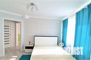 1-к квартира, посуточно, 46м2, 13/16 этаж