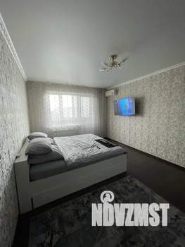 1-к квартира, посуточно, 42м2, 9/9 этаж