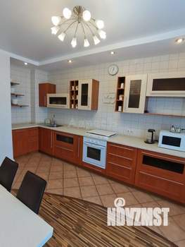 3-к квартира, на длительный срок, 140м2, 9/10 этаж