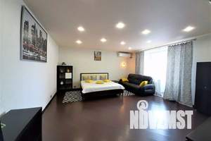 1-к квартира, посуточно, 50м2, 11/16 этаж