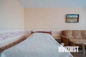 1-к квартира, посуточно, 40м2, 3/9 этаж