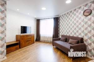 1-к квартира, посуточно, 42м2, 1/1 этаж