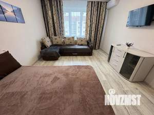 1-к квартира, посуточно, 37м2, 1/1 этаж