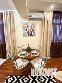 Студия квартира, посуточно, 48м2, 3/6 этаж