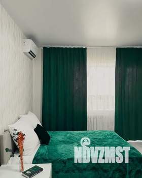 1-к квартира, посуточно, 39м2, 8/17 этаж