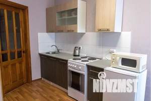 1-к квартира, посуточно, 48м2, 1/16 этаж