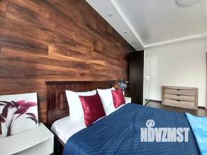 1-к квартира, посуточно, 44м2, 7/18 этаж