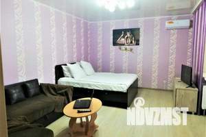 1-к квартира, посуточно, 43м2, 7/25 этаж